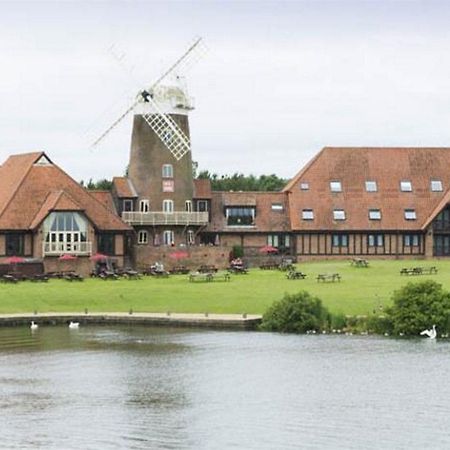 Premier Inn Milton Keynes South Kültér fotó