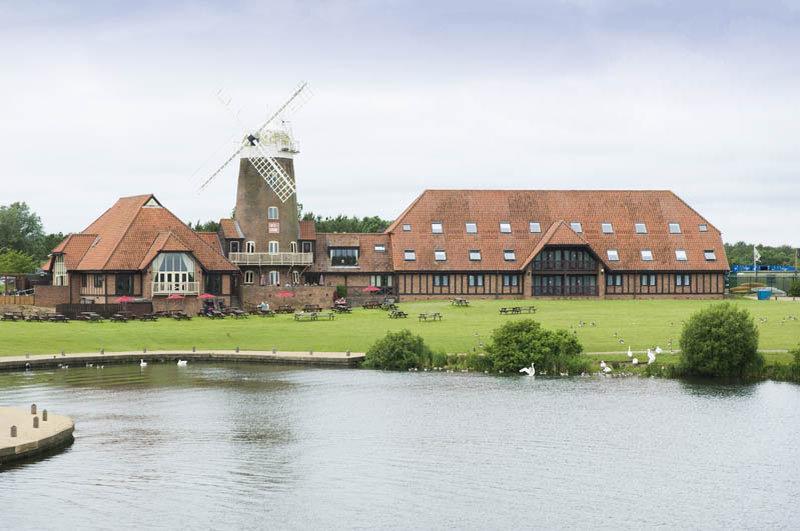 Premier Inn Milton Keynes South Kültér fotó
